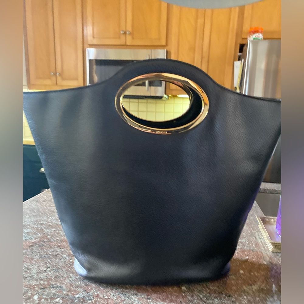 Vintage Gucci Ring Leather Black Runway Bag with Goldtone Hardware. EVC